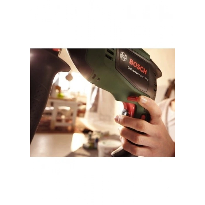 Bosch UniversalImpact 700 Darbeli Matkap