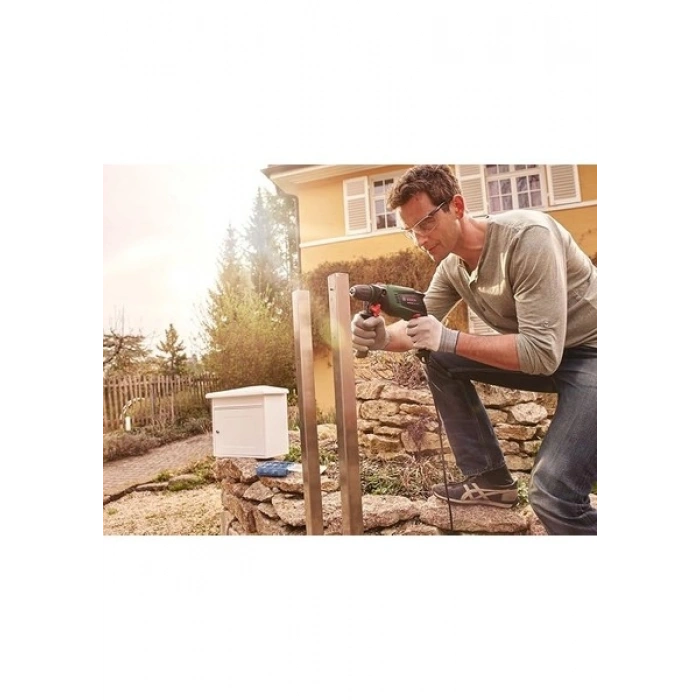 Bosch UniversalImpact 700 Darbeli Matkap