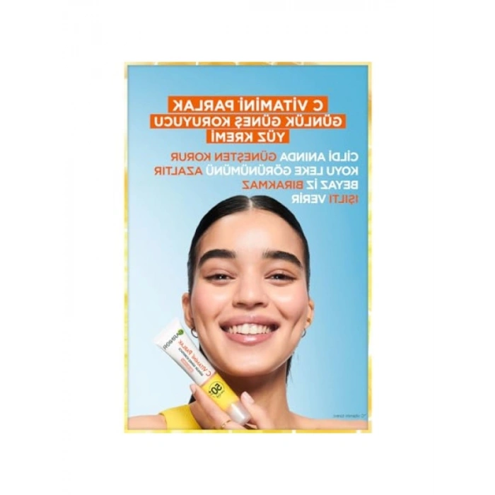 C Vitamini İçeren Yüz Kremi - SPF50, Parlak Günlük Güneş Koruyucu