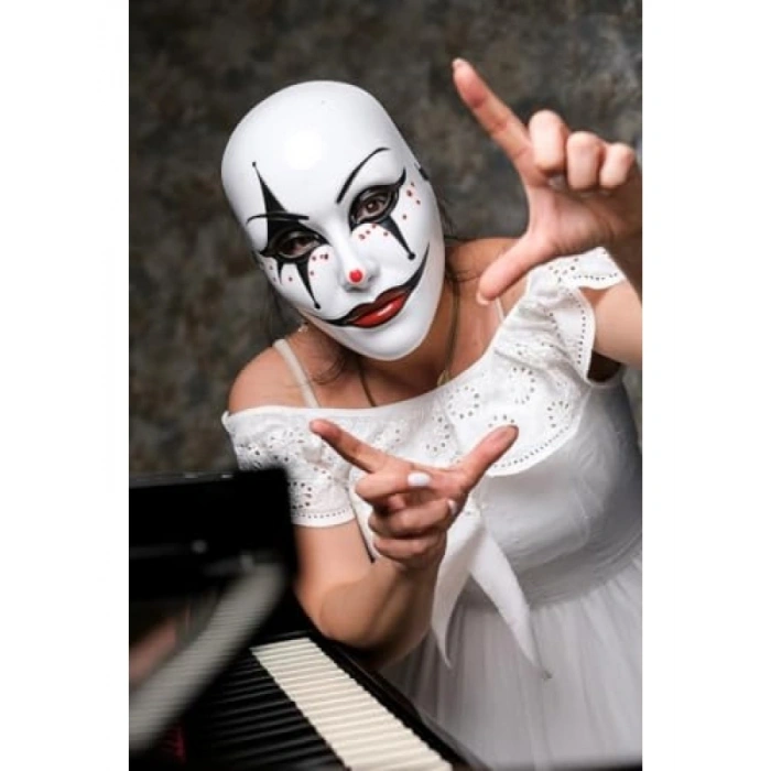 Cadılar Bayramı Temalı Venedik Maskesi