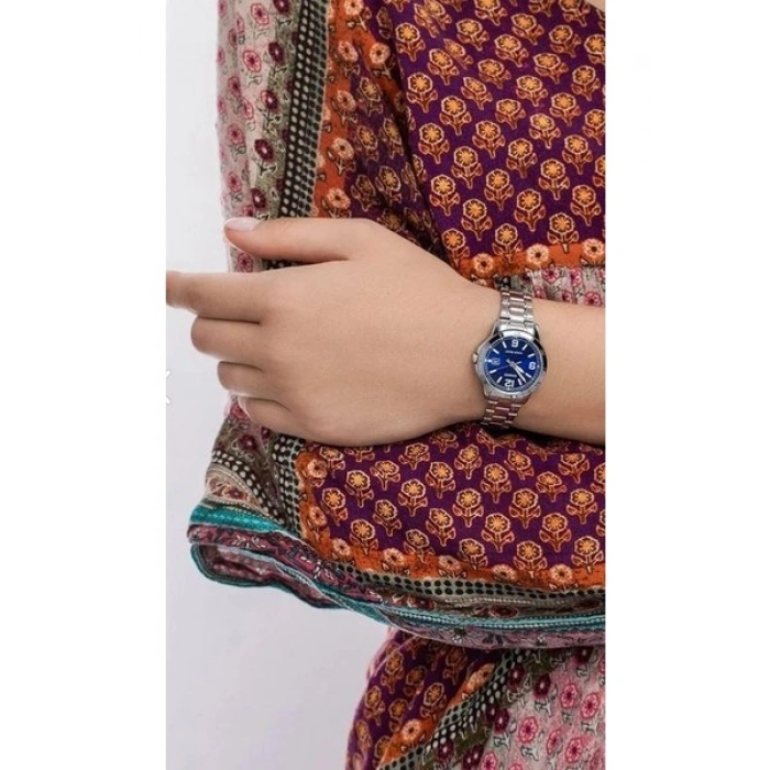 Casio LTP-V004D-2BUDF Kadın Kol Saati