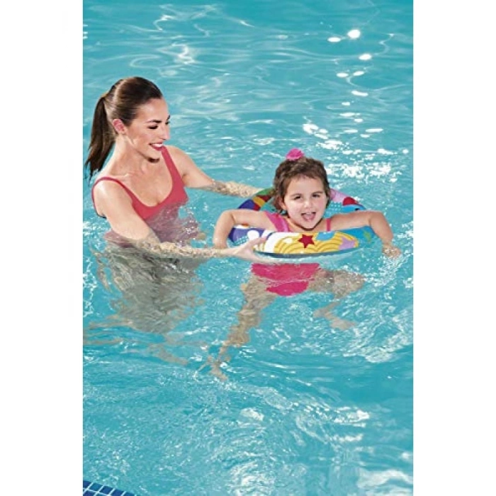 Çok Renkli Yüzme Halkası