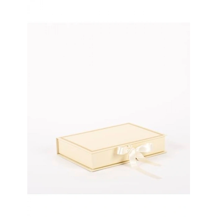 Doğum Günü ve Özel Günler İçin Lüks Karton Hediye Kutusu