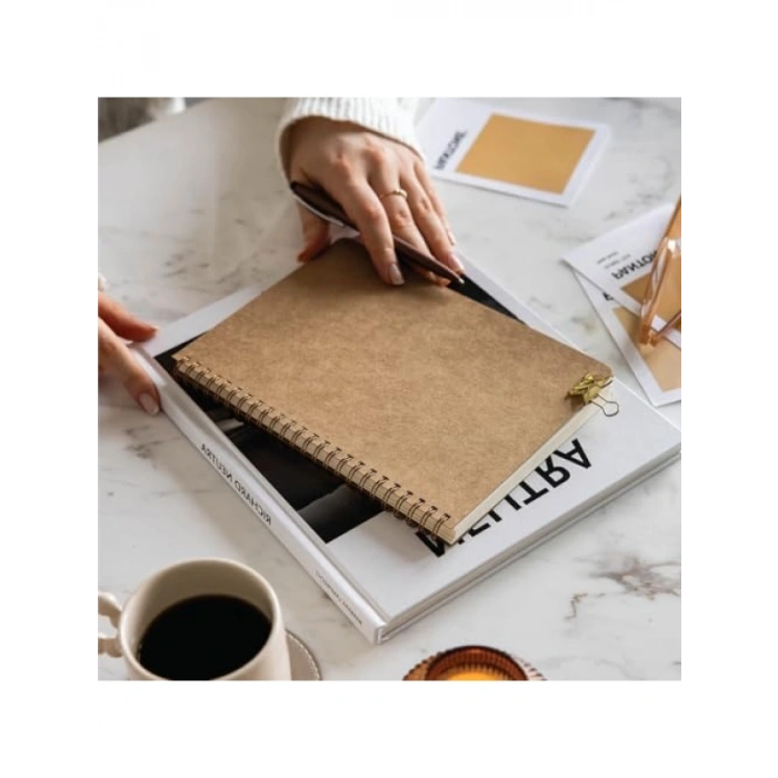 Düz Çizgisiz Not Defteri - A5, 70 Yaprak, 110 Gram