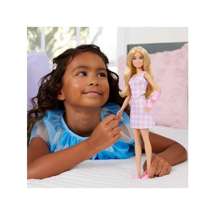 Eğlenceli Pembe Kareli Elbiseli Parti Bebekleri