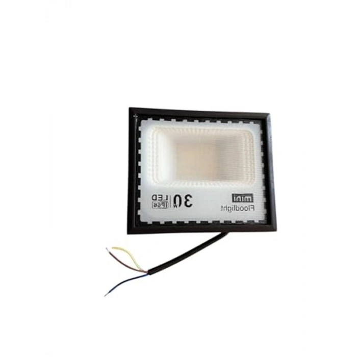 Enerji tasarruflu LED projektör, suya dayanıklı ve uzun ömürlü aydınlatma.