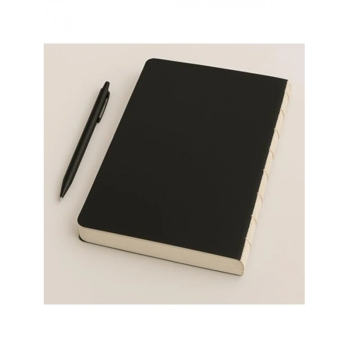 Fark Tanıtım Özel Tasarım Siyah Kraft Kapaklı A4 Defter - 180 Derece Açılabilir, Sırtı Dikişli,%100 El İşçiliği, Ofis, Okul, Günlük Kullanım İçin İdeal Defter (Noktalı)