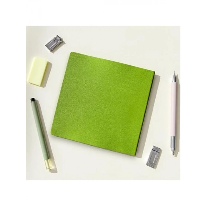 Fıstık Yeşili Noktalı Not Defteri, 16.5x16.5 cm, 96 Yaprak