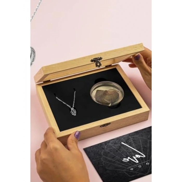 Gerçek İnci Kolye Ahşap Hediye Kutusunda Sevgililer Günü Hediyesi