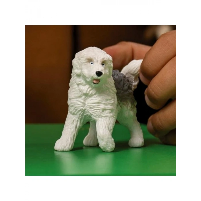 Gerçekçi Çoban Köpeği Figürü