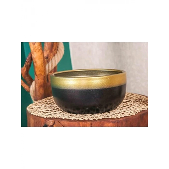 Gold Şeritli Siyah Aranjmanlık Toprak Saksı
