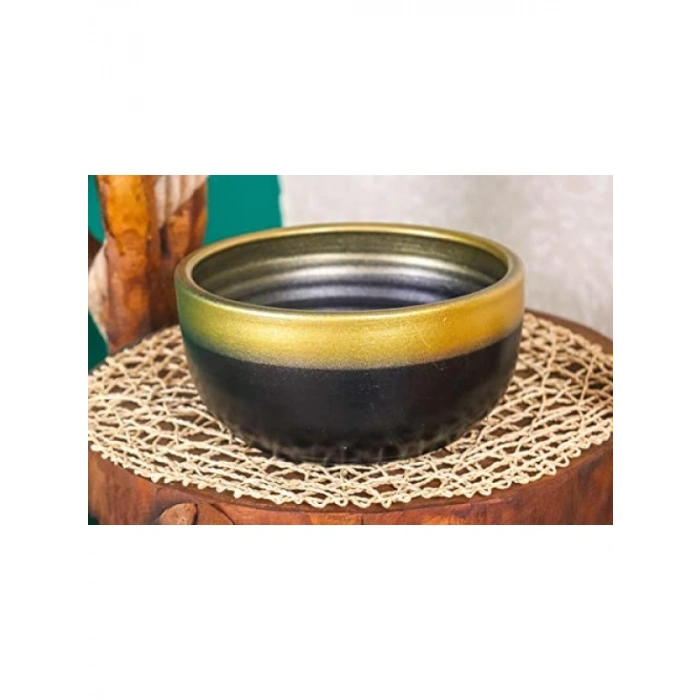 Gold Şeritli Siyah Aranjmanlık Toprak Saksı