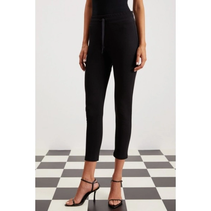 Grimelange Judy Kadın Slim Fit Beli Lastikli Bağlamalı Basic Siyah Tayt
