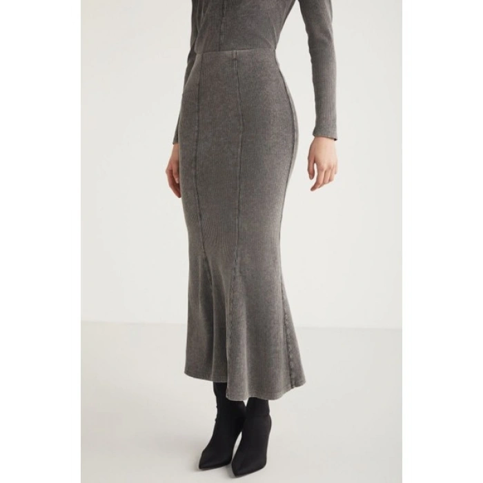 Grimelange Kadın Slim Fit Beli Lastikli Vucudu Saran Midi Gri Etek