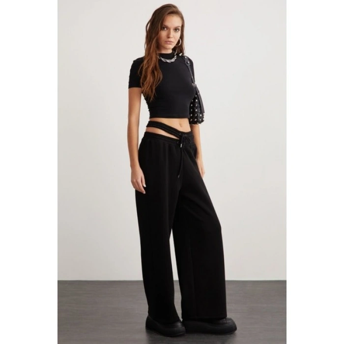 Grimelange Nıara Kadın Pamuk Elastan Bisiklet Yaka Kısa Kollu Slim Fit Crop Siyah Büstiyer