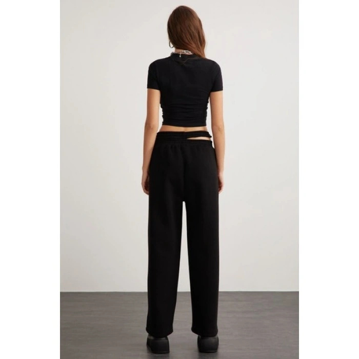 Grimelange Nıara Kadın Pamuk Elastan Bisiklet Yaka Kısa Kollu Slim Fit Crop Siyah Büstiyer