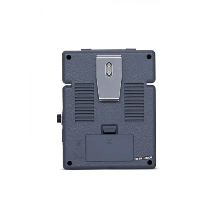 Gümüş Renkli Mini Amplifikatör ile Taşınabilir Ses Keyfi