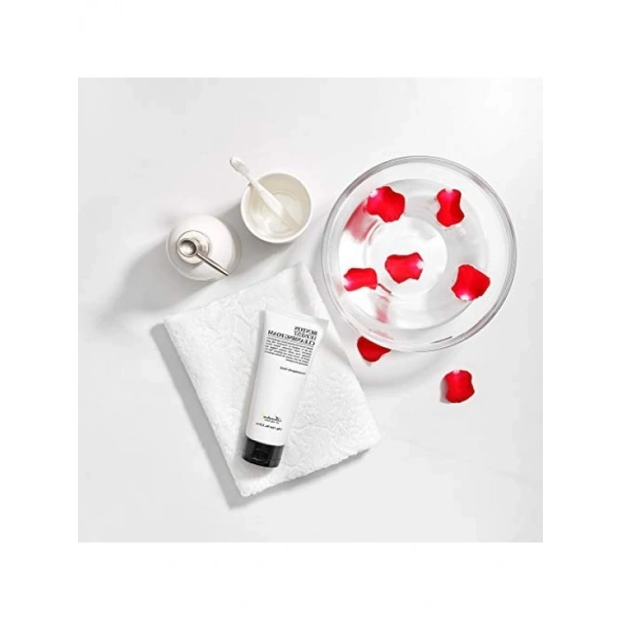 Hafif Formüllü Temizleyici Köpük - 150 G