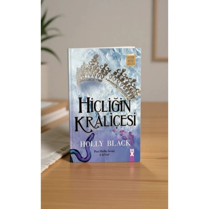 Hiçliğin Kraliçesi peri Halkı Serisi 3. Kitap - Holly Black