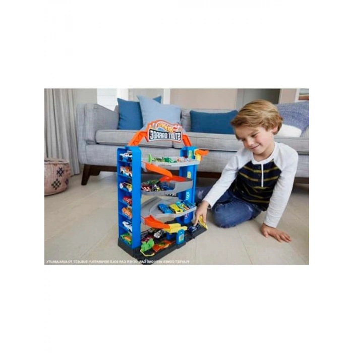 Hot Wheels Akrobasi Garajı Oyun Seti Hot Wheels Maceraya Başlangıç Garajı, 4 Katlı, 3-8 Yaş Arası Çocuklar İçin GNL70 GNL70