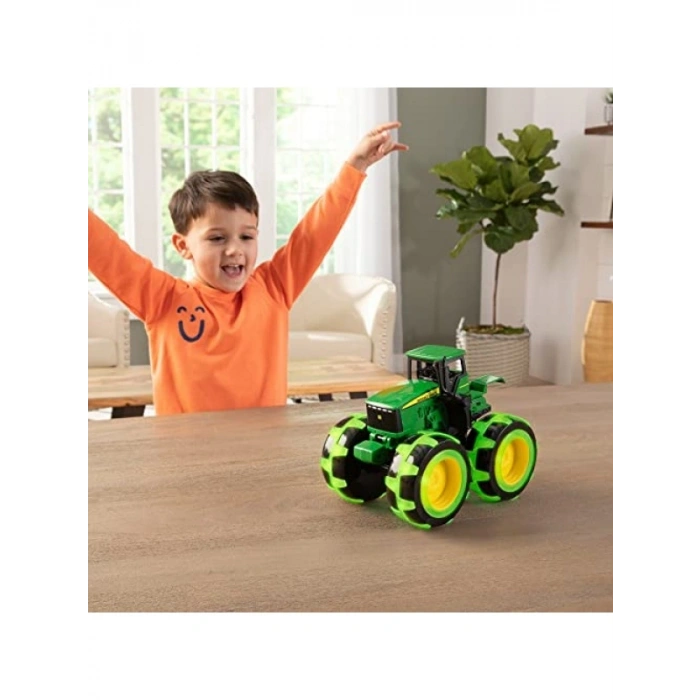 Işıklı Traktör Modeli