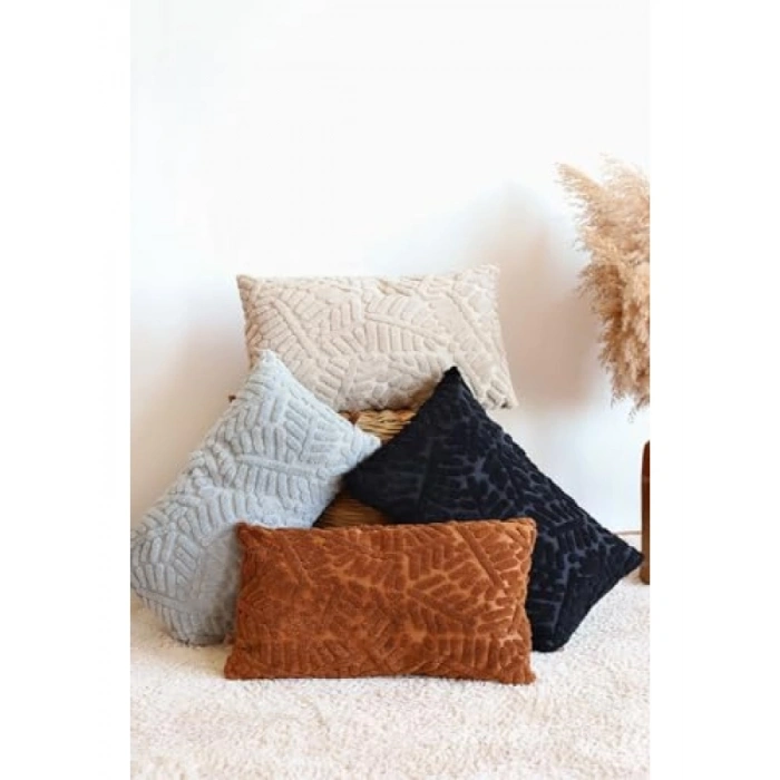 Jakarlı Desenli Siyah Kırlent - 28x50 cm