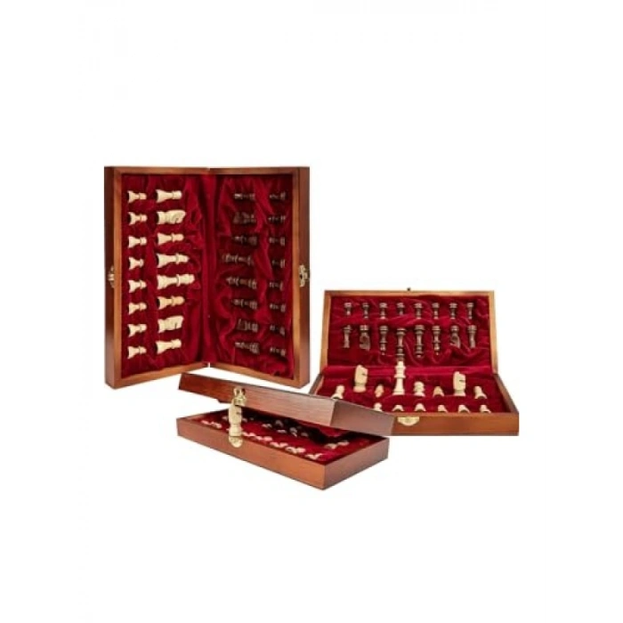 Kadifeli Zarif Satranç Takımı