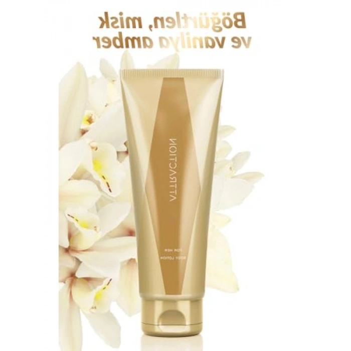 Kadın Parfüm ve Vücut Losyonu Seti - 30 ml