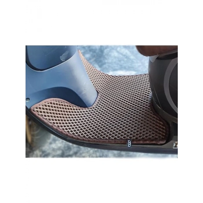 Kahve Renkli 3D Havuzlu Paspas Model Araba için Tasarım