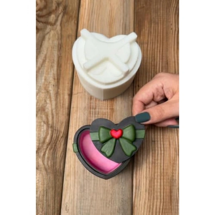 Kalp Şeklinde Silikon Kap Kalıbı