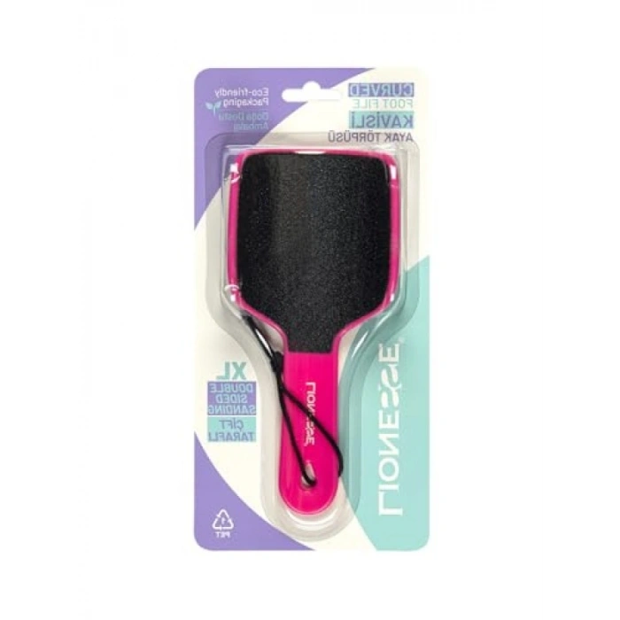 Kavisli Ayak Törpüsü ile Bakımlı Ayaklar