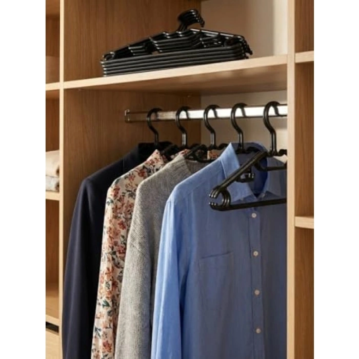 Kaymaz Siyah Plastik Elbise Askısı - 10lu Set