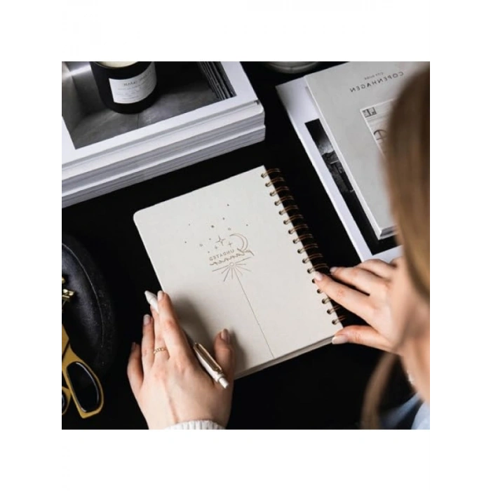 Keten Kapaklı Süresiz A5 Planlayıcı Ajanda - Krem