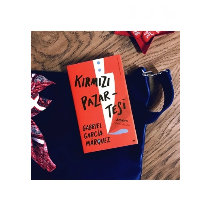 Kırmızı Pazartesi (Ciltli) - Gabriel Garcia Mârquez