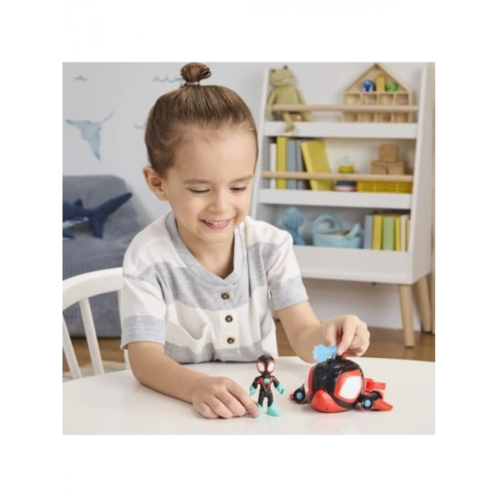 Marvel Su Ağları Dönen Yunus Denizaltı Oyuncak Seti