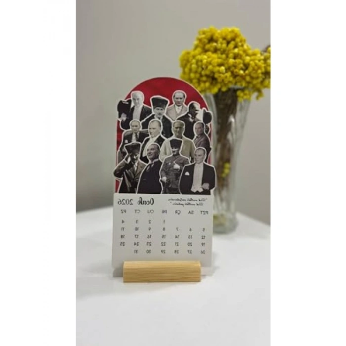 Masa Üstü Ahşap Standlı 2026 Takvim, Atatürk Temalı