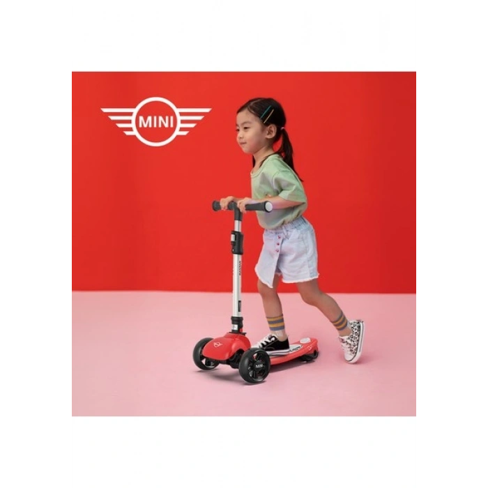 Mini Cooper Lisanslı 3 Tekerlekli Katlanabilir Ayarlanabilir Işıklı 50 kg Taşıma Kapasiteli Scooter Kırmızı