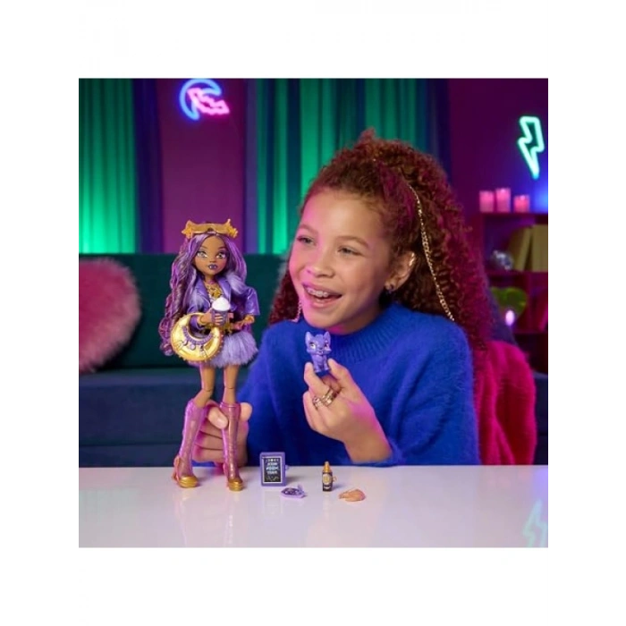 Monster High Temalı Bebek Seti - 7 Aksesuar ile