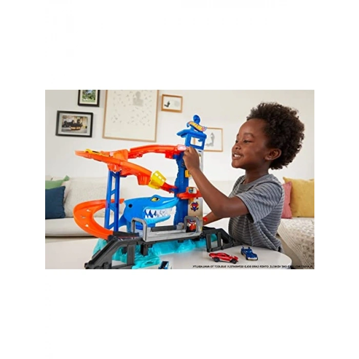 Oyun Seti ile Köpek Balığından Kaçış - 4 Yaş ve Üzeri