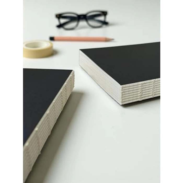 Özel Tasarım A5 Çizgisiz Defter, Siyah Kraft Kapak