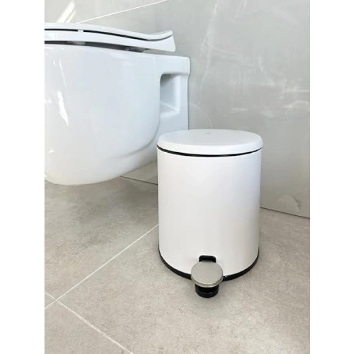 Pedallı Çöp Kovası (6L, Mat Beyaz/Siyah)