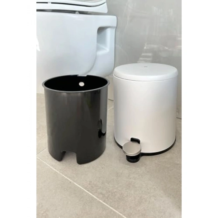 Pedallı Çöp Kovası (6L, Mat Beyaz/Siyah)