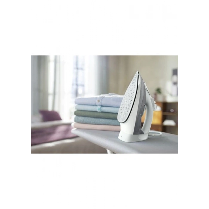 Philips 5000 Serisi Buharlı Ütü, 2400W, 160 g Şok Buhar, SteamGlide Plus Taban, DST5010/10