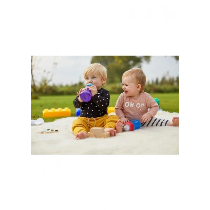 Philips Avent Yumuşak Uçlu Alıştırma Bardağı 300 ml 9+ Ay Mor Ergonomik Tasarım ve Sızdırmazlık SCF802/02