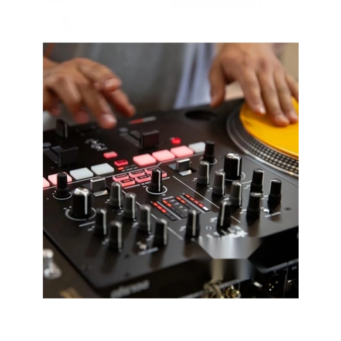 Profesyonel DJ Mikseri - 24-Bit Ses Kalitesi ve Performans Padleri