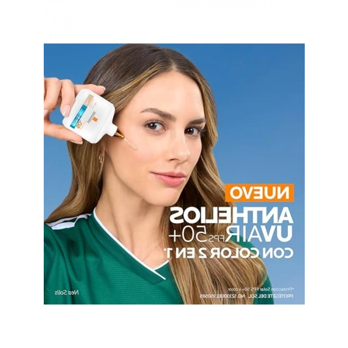 Renkli Güneş Koruyucu Fluid, Açık Ton ve SPF50+ Koruma Özelliği