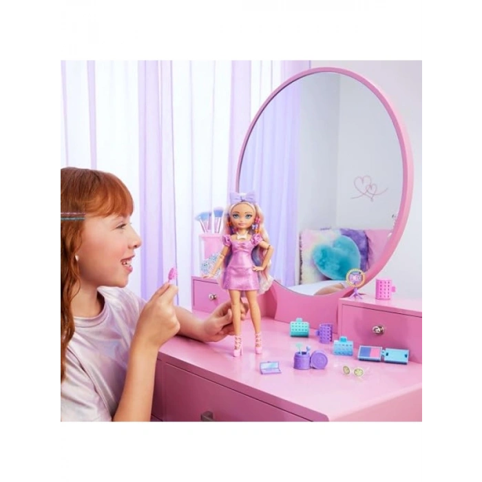 Saç Şekillendirme Eğlencesi - Barbie Bebek