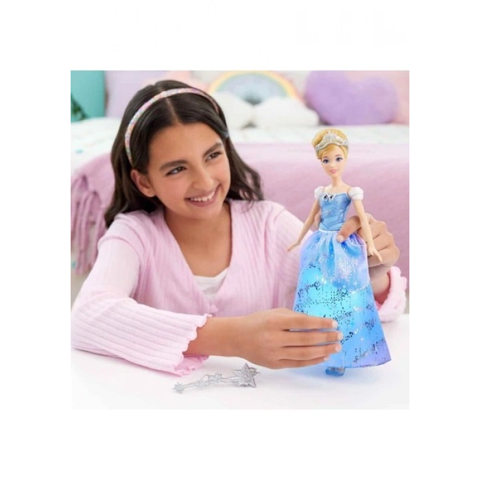 Sesli ve Işıklı Disney Prensesi Sihirli Balo Elbiseli Cinderella Bebek JBF94