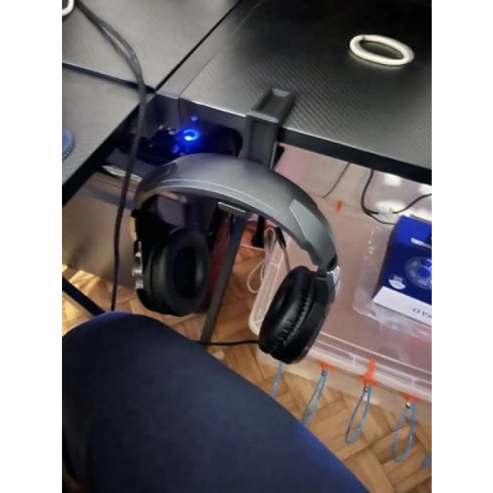 Sıkıştırmalı Ayarlanabilir Masaüstü Kulaklık Tutucu