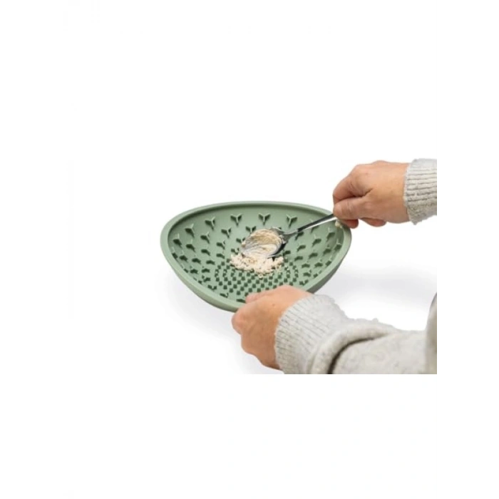 Silikon Yavru Köpek Mama Yeme Oyuncağı, Yeşil, 19 cm